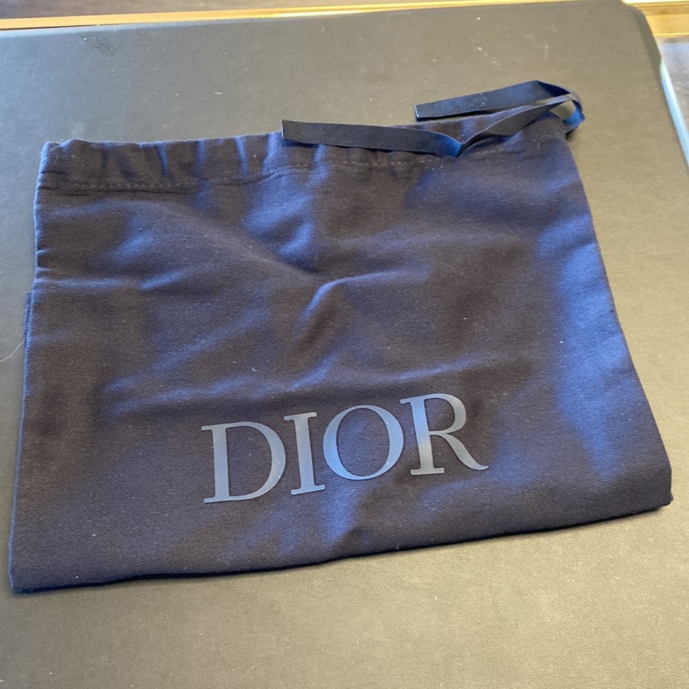 Dior cube zip top cosmetic travel bag - Picture 8 of 8